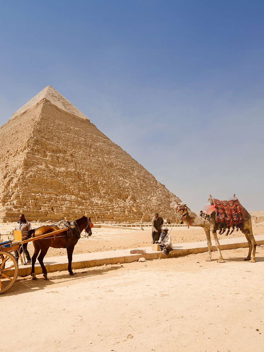 EH EgyptGallery_04_Giza_fynn schmidt_unsplash.jpg